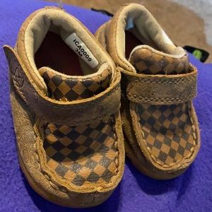 Baby shoes